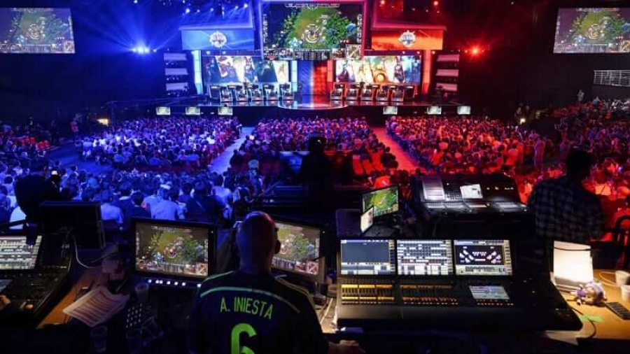 How To Start A Career In Esports