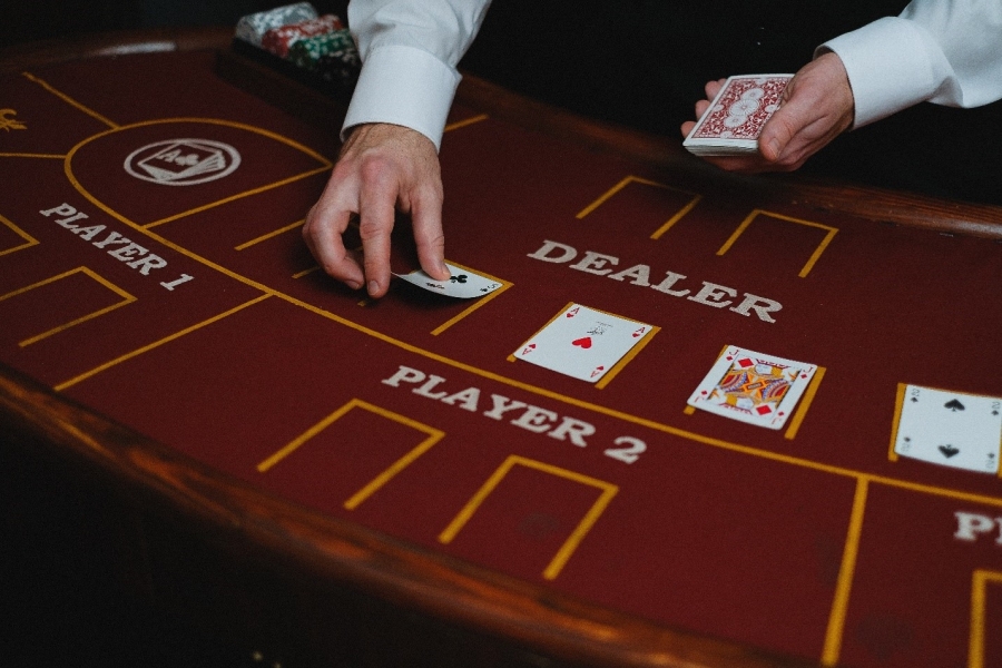 Guide to online casinos in Ontario: pros, cons and tips
